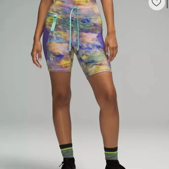 $98 MSRP Lululemon Cargo Hiking Shorts 8” - Picture 5 of 8